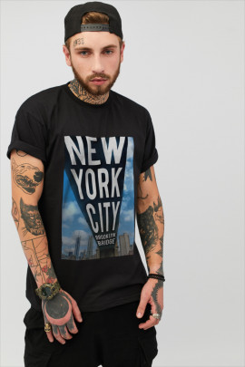 Футболка чоловіча