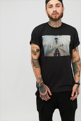 Футболка чоловіча