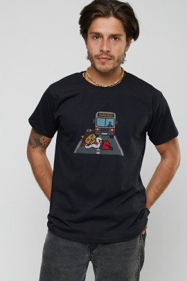 Футболка чоловіча чорна "Я ляжу, але воно не заїде в Україну"