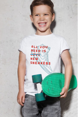 Футболка YAPPI дитяча біла "Все, що потрібно - нові кросівки"