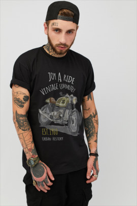 Футболка чоловіча