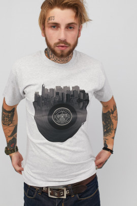 Футболка чоловіча