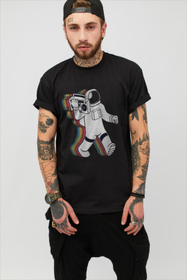 Футболка чоловіча