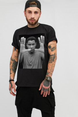 Футболка чоловіча