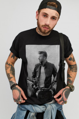 Футболка чоловіча