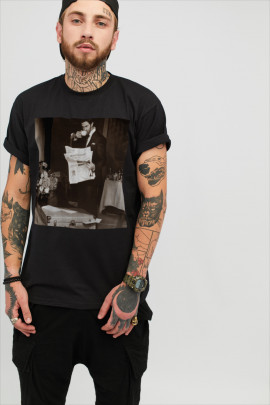 Футболка чоловіча