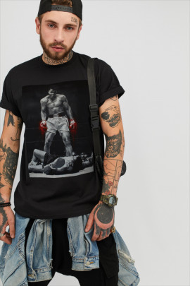 Футболка чоловіча