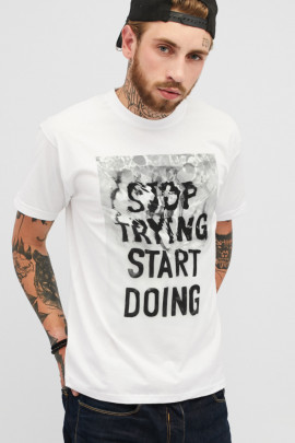 Футболка чоловіча