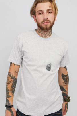 Футболка чоловіча