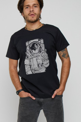 Футболка чоловіча