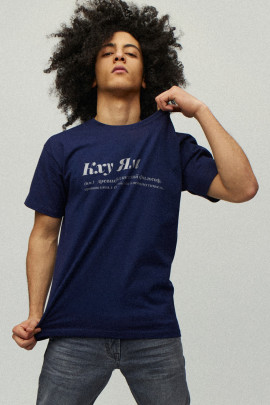 Футболка чоловіча