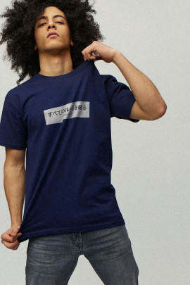 Футболка чоловіча