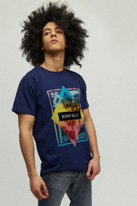 Футболка чоловіча