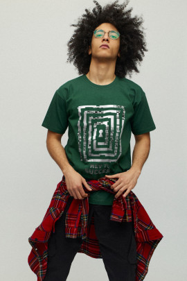 Футболка чоловіча