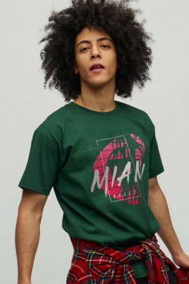 Футболка чоловіча