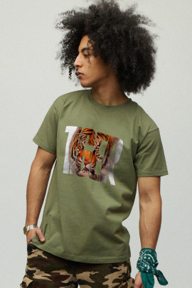 Футболка чоловіча