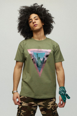 Футболка чоловіча