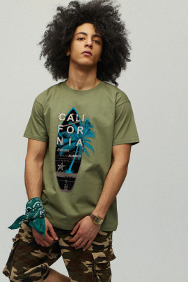 Футболка чоловіча