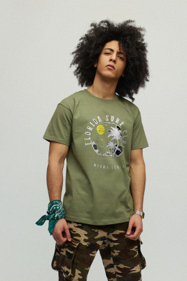 Футболка чоловіча