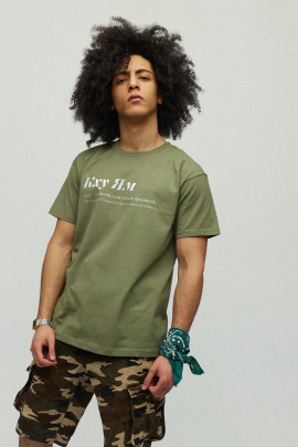 Футболка чоловіча