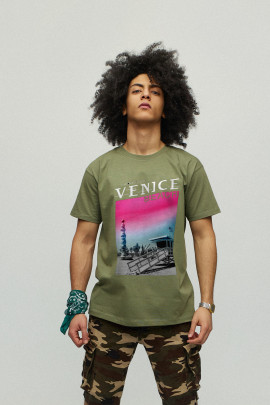 Футболка чоловіча